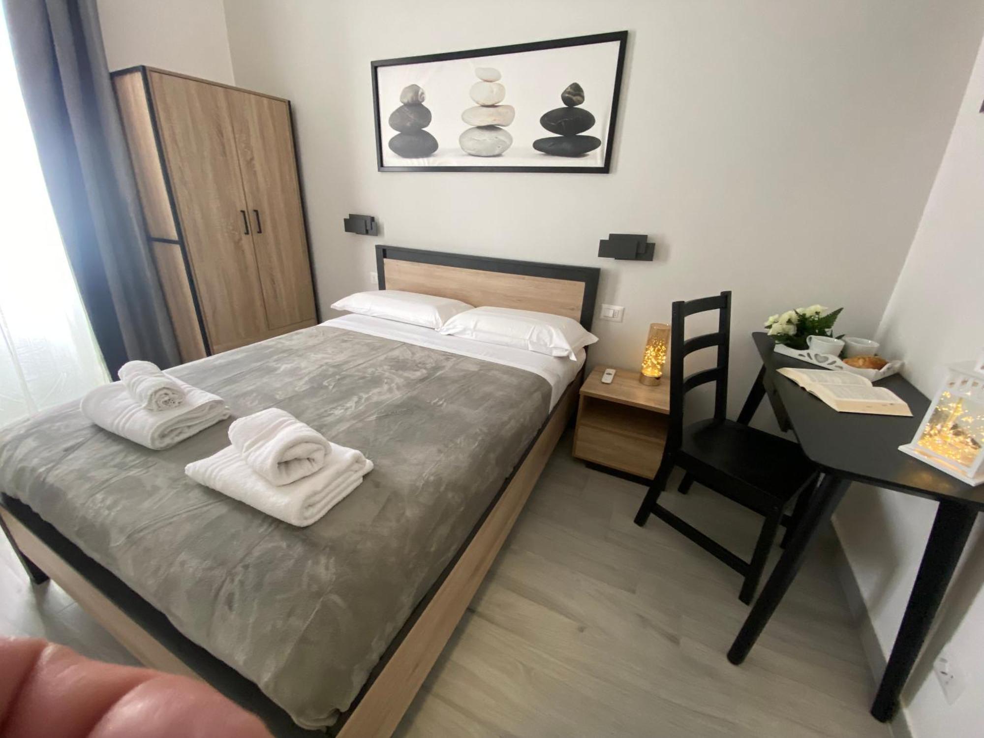 Roma Guesthouse Affittacamere Centro Citta' Softrooms-Metro' A 1 Metro — Photos 3